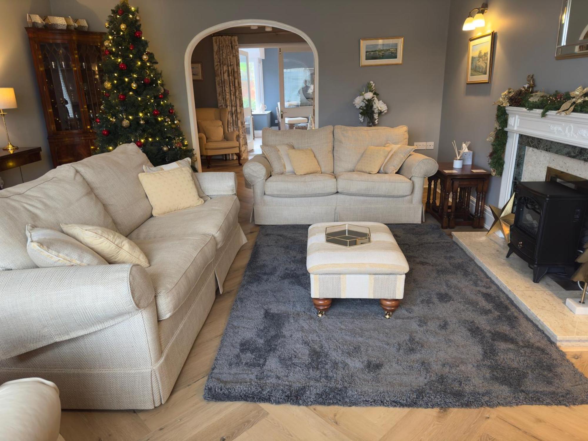 Vast, Elegant Home With Indoor Pool & Sauna Near Popular Golf Course Kington  Kültér fotó