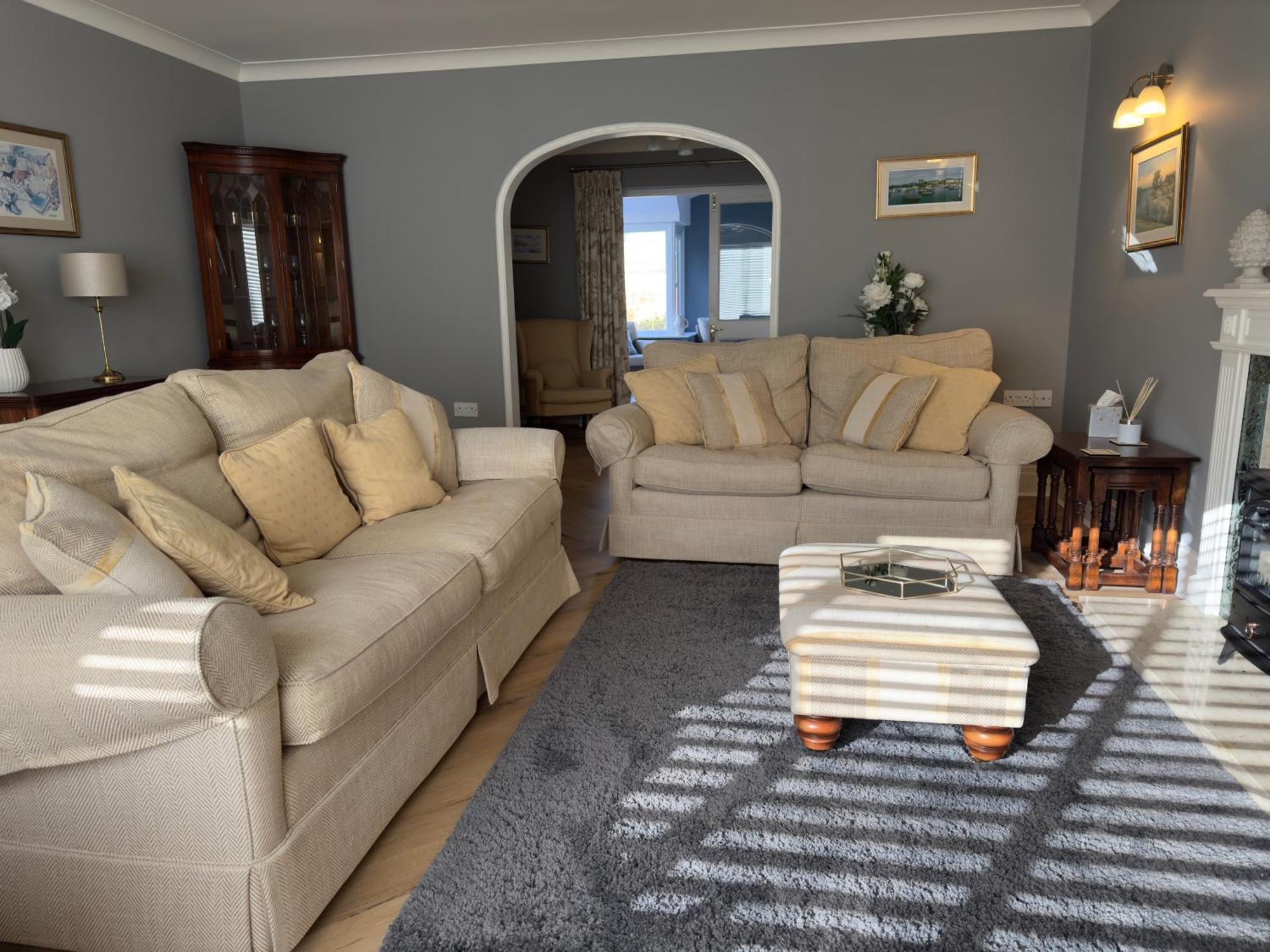 Vast, Elegant Home With Indoor Pool & Sauna Near Popular Golf Course Kington  Kültér fotó