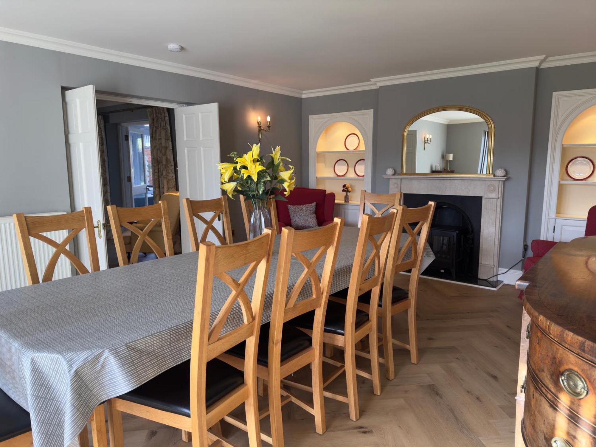 Vast, Elegant Home With Indoor Pool & Sauna Near Popular Golf Course Kington  Kültér fotó