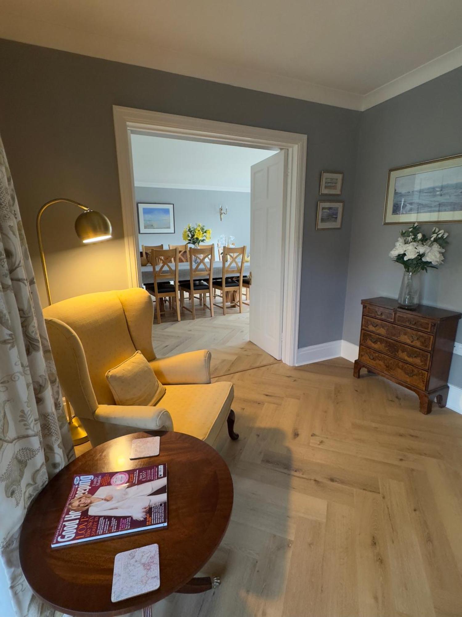 Vast, Elegant Home With Indoor Pool & Sauna Near Popular Golf Course Kington  Kültér fotó